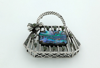 Брошь "Сумочка"