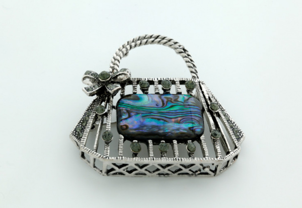 Брошь "Сумочка"